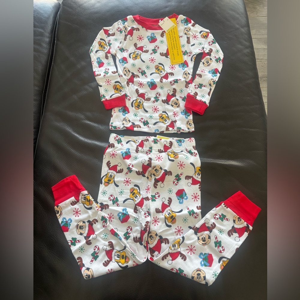 Disney Festive Holiday Snug Fit Pajamas Set Size 4T